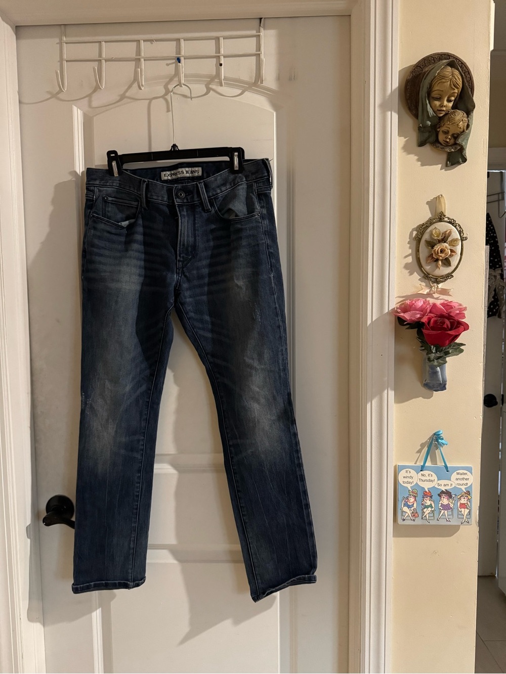 Express Women's Slim Straight Jeans in Dark Indigo